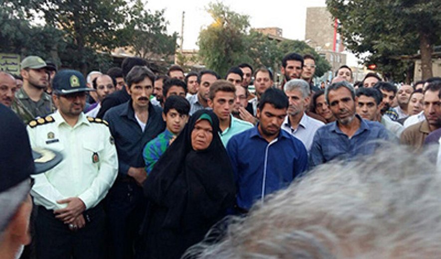 بخشش یک زندانی که قرار بود در ملاء عام اعدام شود/ تصویر