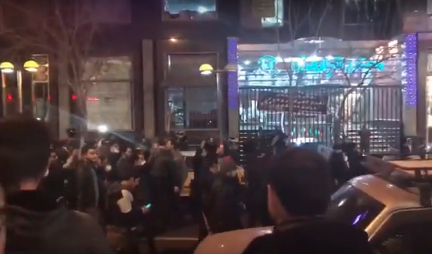 بیشتر بخوانید