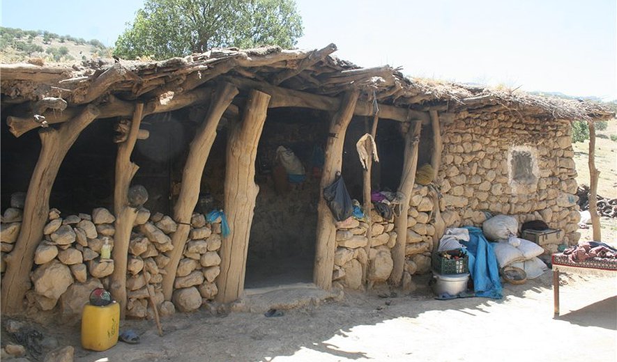 برخی از مناطق ایران به عمد محروم نگه داشته شده‌اند