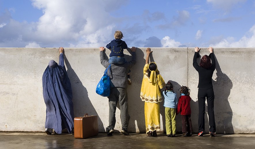 همه محدودیت‌های پناهندگان در ایران