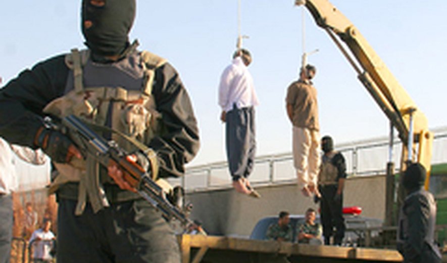 Five prisoners hanged publicly in Shiraz (southern Iran) today